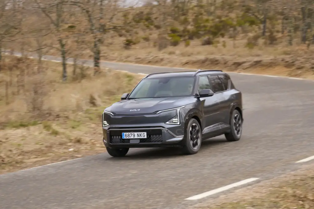 Probamos la gama eléctrica de Kia. Tienes hasta 400 combinaciones para elegir 11 Motor16 EV5 Motor16