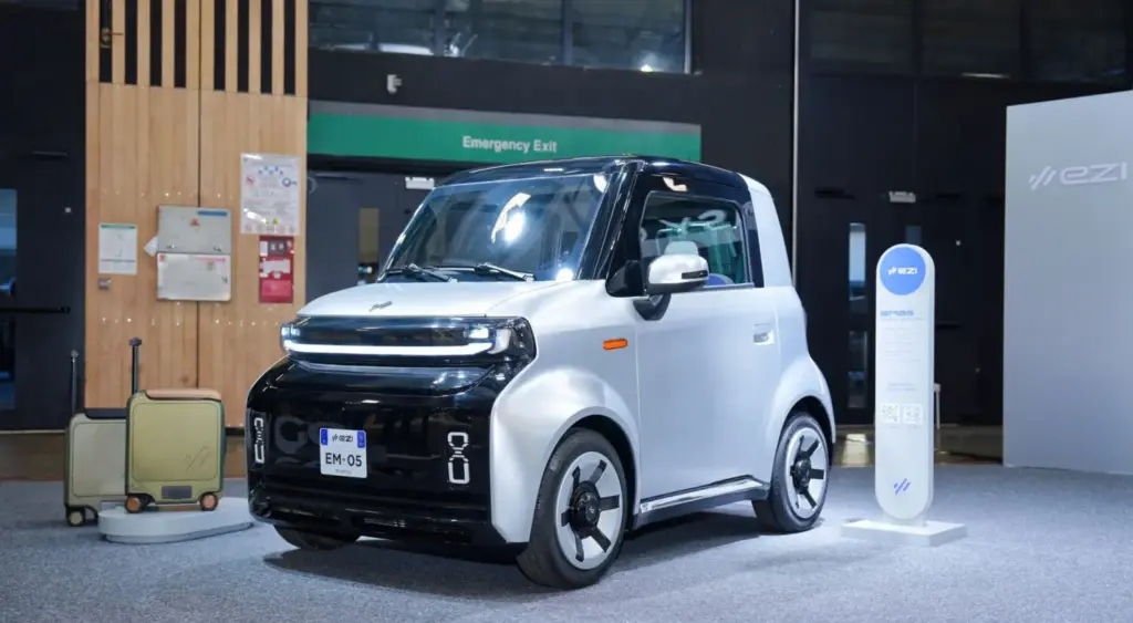 EZI EM05 y EM06: dos microcoches eléctricos con IA y 180 kilómetros de autonomía 19 Motor16 EZI EM05 ok Motor16