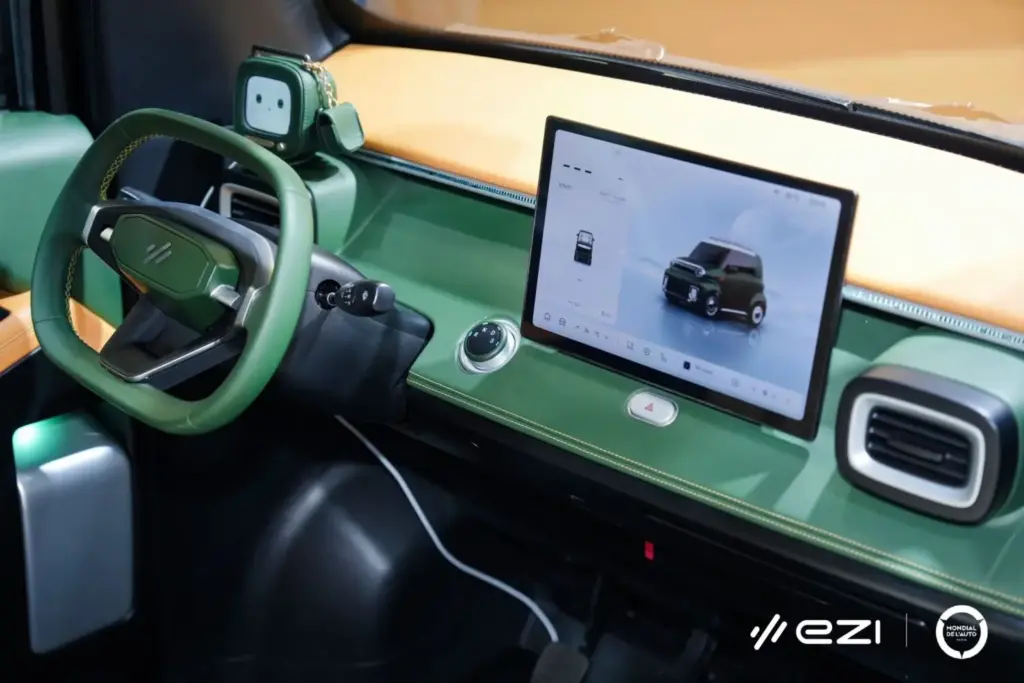 EZI EM05 y EM06: dos microcoches eléctricos con IA y 180 kilómetros de autonomía 13 Motor16 EZI EM06 Y ai NATIVE em05 1 Motor16
