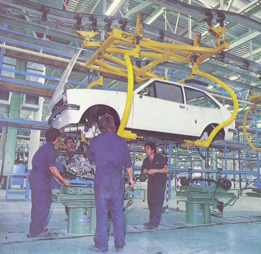 Del huerto de naranjos al coche 14 millones: las curiosidades de Ford en España que casi nadie conoce 1 Motor16 Ford Almussafes, 1976