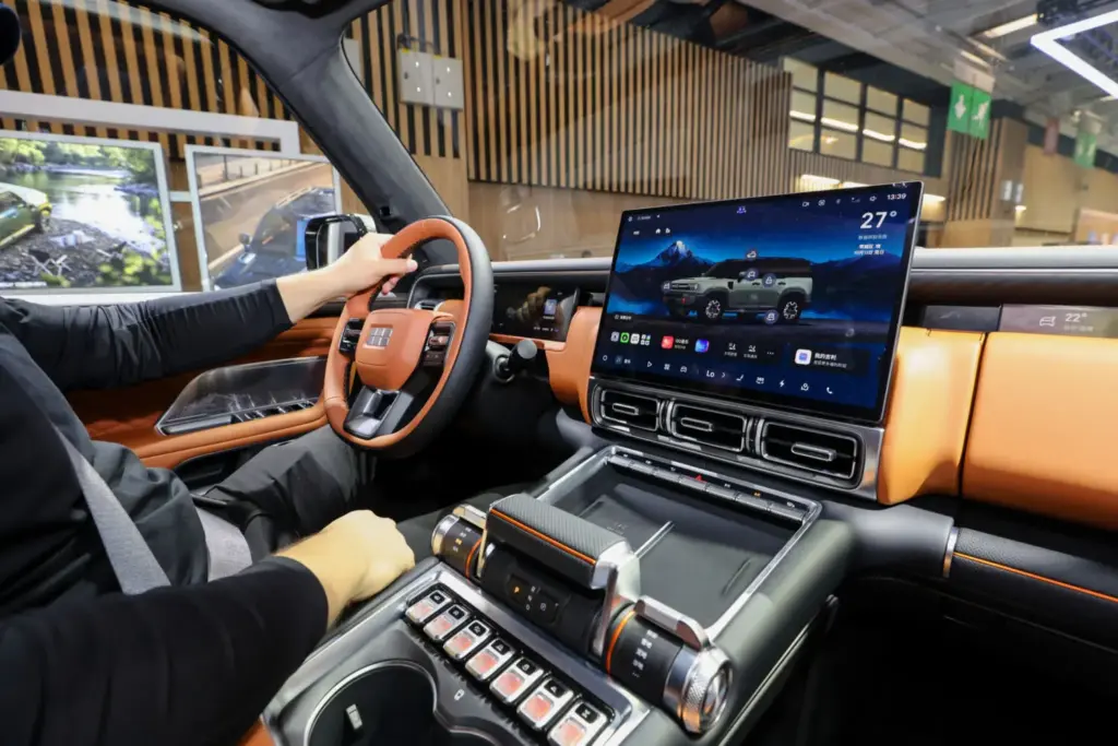 Geely KO11: el todoterreno híbrido enchufable con tres motores eléctricos y 800 mm de vadeo 1 Motor16 GEELY KO11 4 Motor16