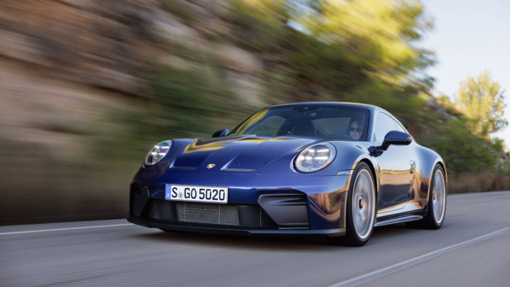 Gama Porsche 911 de competición: del circuito a la carretera como si nada 7 Motor16 Gama Porsche GT 3 Motor16