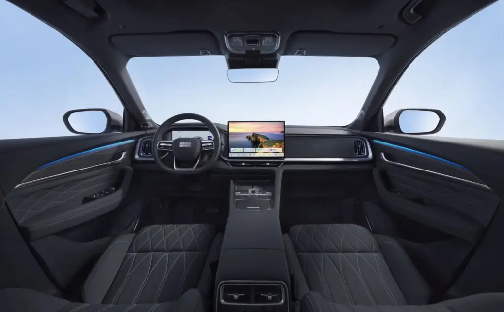 Geely Monjaro EM-i: el nuevo D-SUV con 334 CV y 116 kilómetros de autonomía eléctrica 65 Motor16 Geely Monjaro EM i Interior 29 Motor16