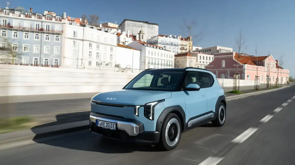 Probamos la gama eléctrica de Kia. Tienes hasta 400 combinaciones para elegir 1 Motor16 Kia EV2 Motor16