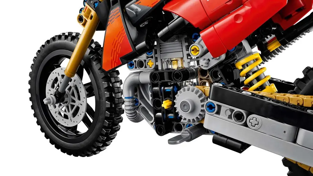 LEGO Technic Desmo450 MX Factory: la moto de motocross de Ducati ya se puede montar pieza a pieza por 49,99 € 7 Motor16 LEGO Technic Ducati Desmo450 MX Factory9 Motor16