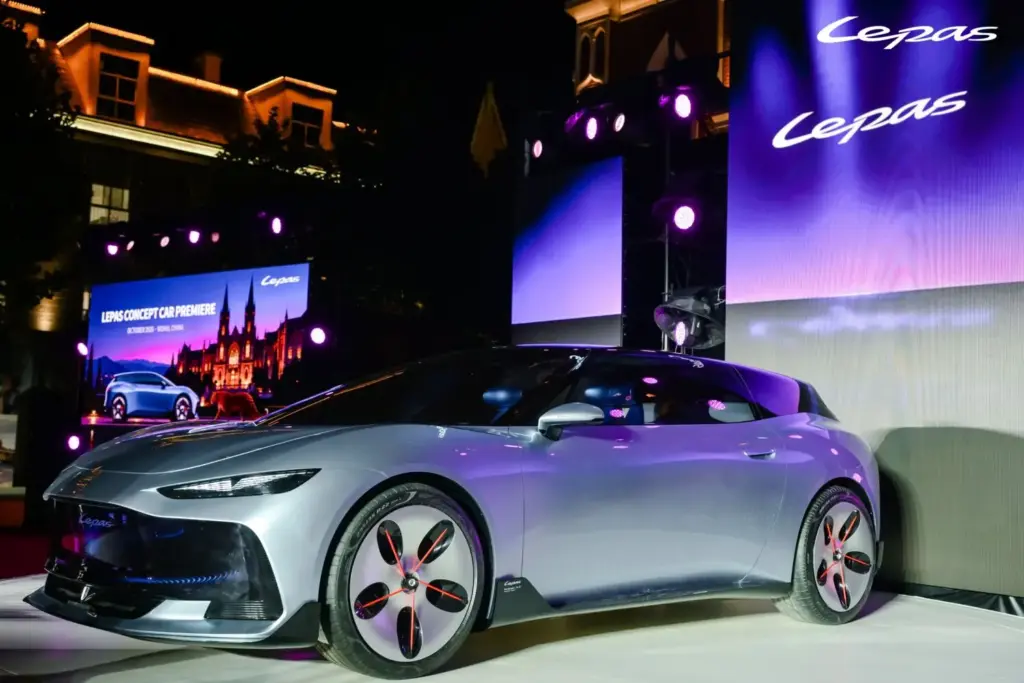 Lepas AURA: ¿qué tiene que ver este prototipo con un leopardo? 4 Motor16 Lepas Aura prototipo 2 Motor16