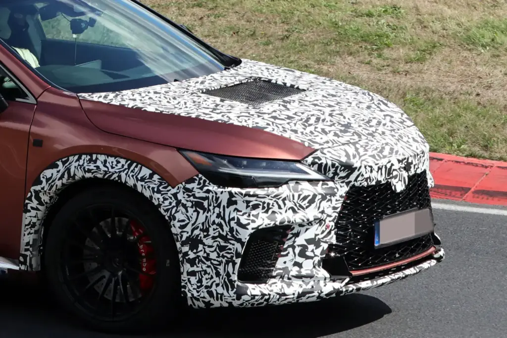 El Lexus RX Morizo RR se deja ver en movimiento por primera vez 1 Motor16 Lexus RX Morizo RR 2028 Nurburgring espia 6 Motor16