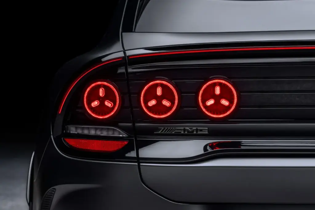 Mercedes-AMG se lanza al mundo SUV con el nuevo GT: eléctrico y hasta 1.169 caballos 29 Motor16 MERCEDES AMG GT SUV 24 Motor16