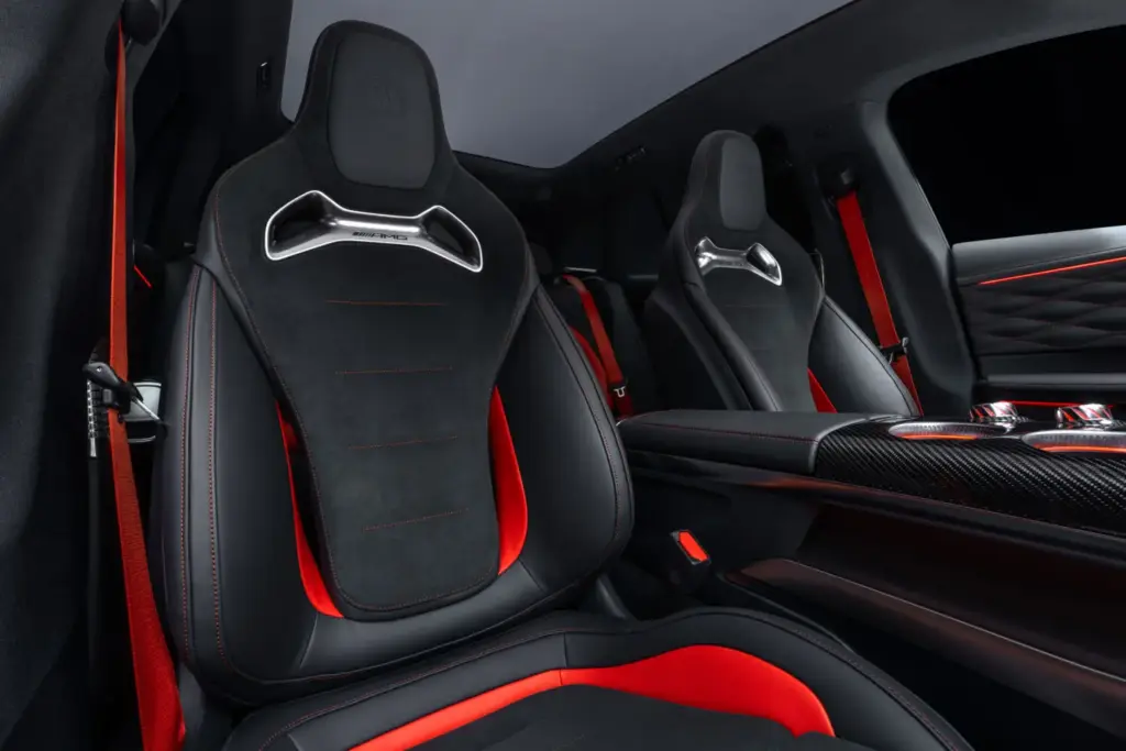 Mercedes-AMG se lanza al mundo SUV con el nuevo GT: eléctrico y hasta 1.169 caballos 36 Motor16 MERCEDES AMG GT SUV 31 Motor16