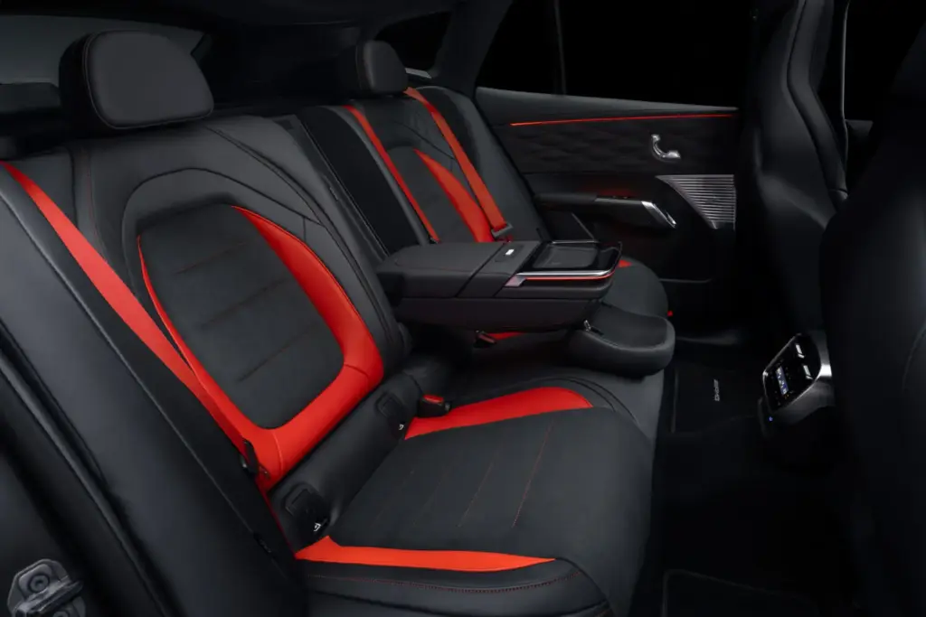 Mercedes-AMG se lanza al mundo SUV con el nuevo GT: eléctrico y hasta 1.169 caballos 41 Motor16 MERCEDES AMG GT SUV 36 Motor16