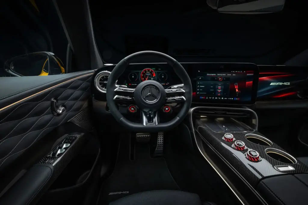 Mercedes-AMG se lanza al mundo SUV con el nuevo GT: eléctrico y hasta 1.169 caballos 57 Motor16 MERCEDES AMG GT SUV 52 Motor16