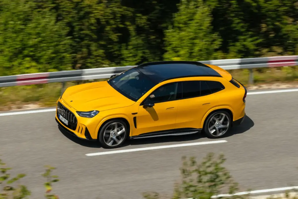 Mercedes-AMG se lanza al mundo SUV con el nuevo GT: eléctrico y hasta 1.169 caballos 11 Motor16 MERCEDES AMG GT SUV 6 Motor16