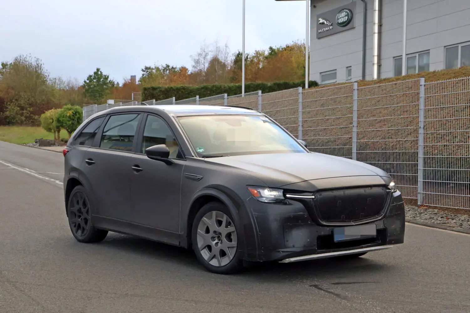 Mazda prepara su primer 100 % eléctrico propio, que se retrasa hasta 2029