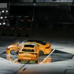 Crash test frontolateral entre dos Mercedes: qué mide el ensayo y qué ADAS actúan antes del golpe