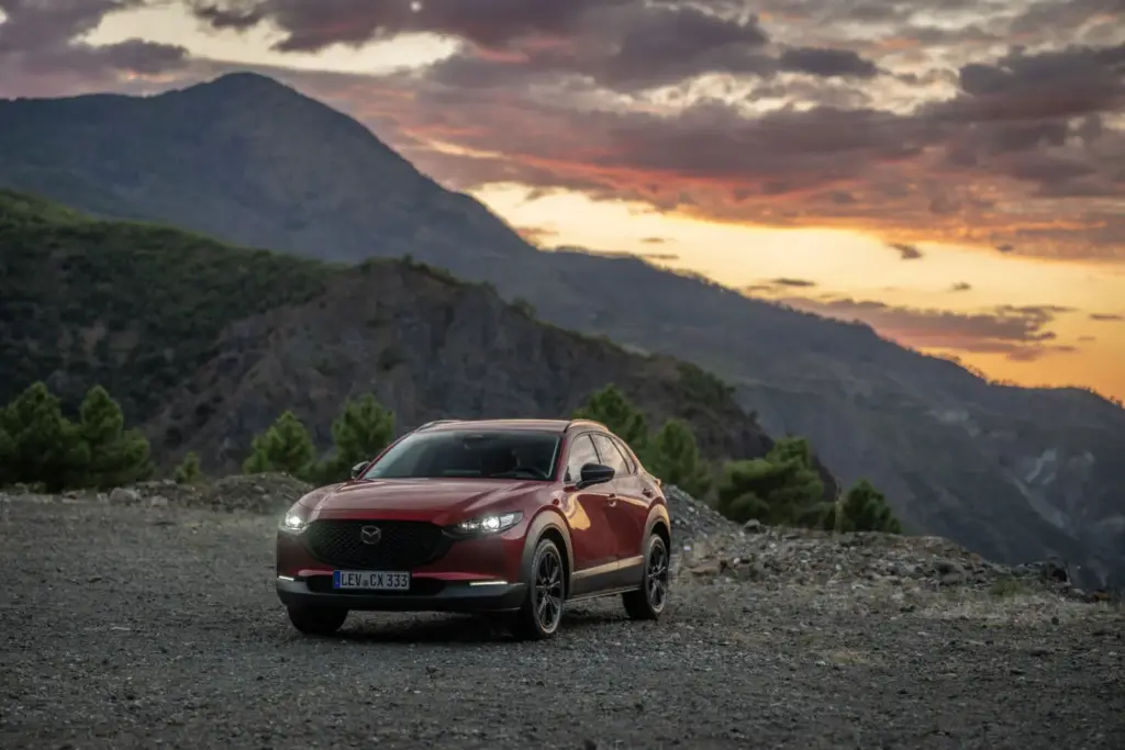 Mazda CX-30 2027: más versiones, nuevos acabados y tecnología de seguridad mejorada 13 Motor16 Nuevo Mazda CX 30 2027 10 Motor16