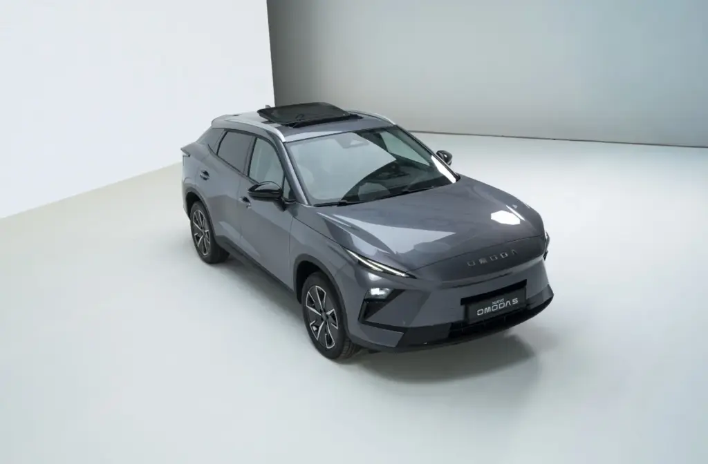Nuevo OMODA 5 SHS hibrido Exterior 11 Motor16