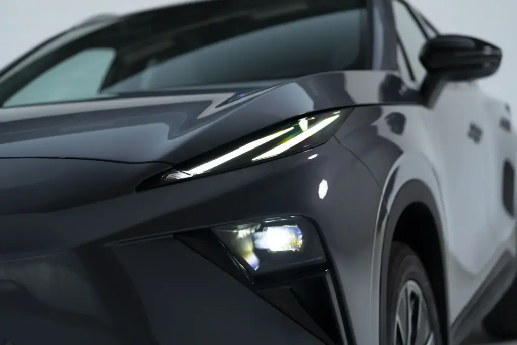 Nuevo OMODA 5 SHS hibrido Exterior 4 Motor16