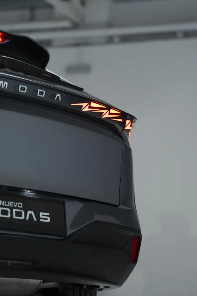 Nuevo OMODA 5 SHS hibrido Exterior 9 Motor16