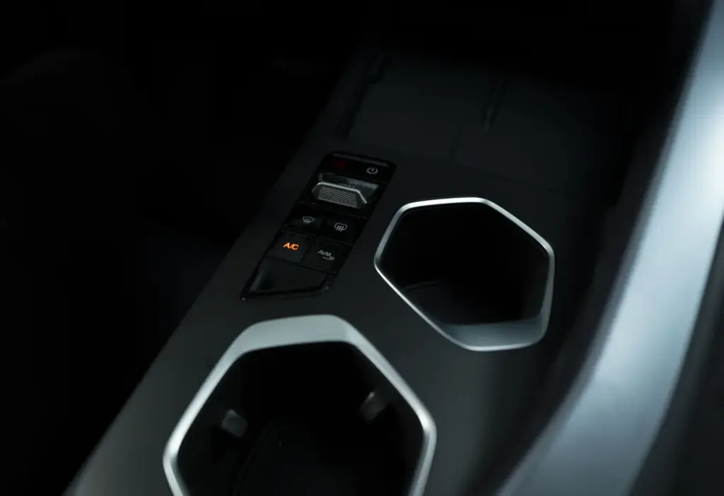 Nuevo OMODA 5 Interior 20 Motor16
