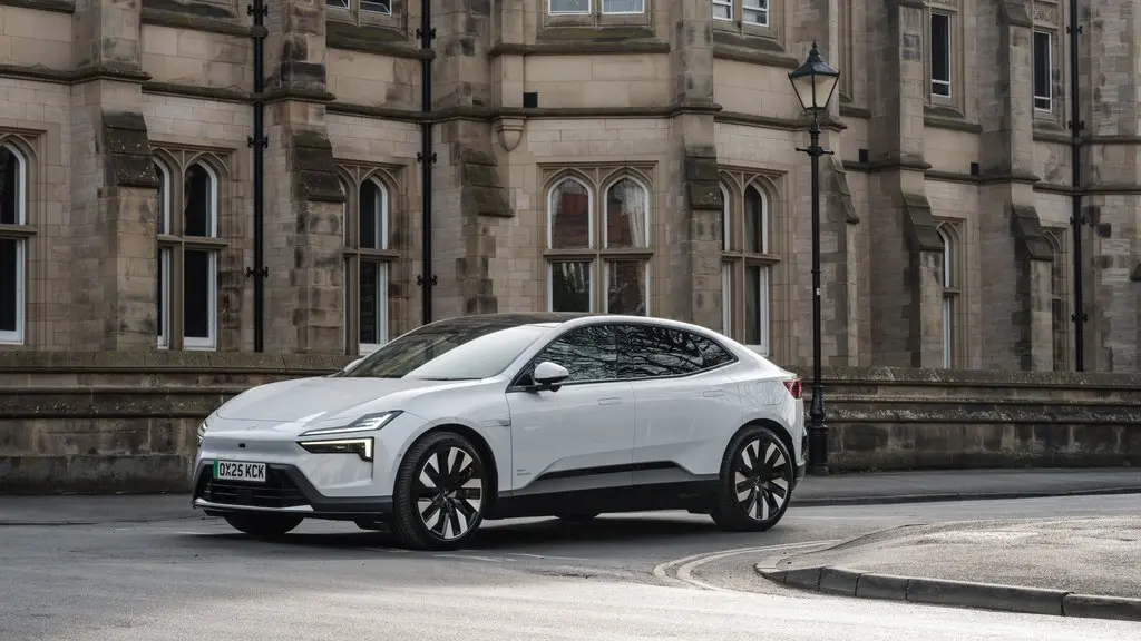 Qué se siente al volante de un Polestar 4: Oxford mide por primera vez la emoción al conducir un coche de 544 CV 8 Motor16 POLESTAR 44 Motor16