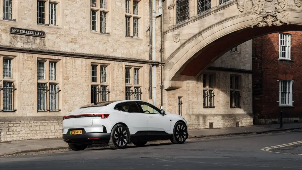 Qué se siente al volante de un Polestar 4: Oxford mide por primera vez la emoción al conducir un coche de 544 CV 9 Motor16 POLESTAR 45 Motor16