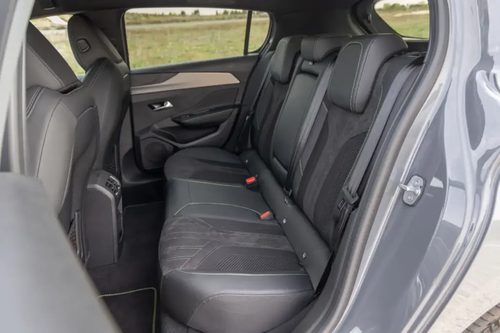 Prueba del Peugeot 308 GT Exclusive Plug-in Hybrid e-DCT7 195 CV 31 Motor16 Peugeot 308 Plug in PHEV 195 cv 26 Motor16