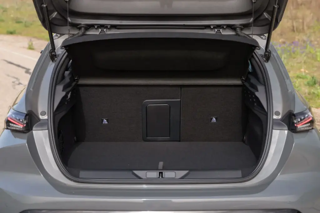 Prueba del Peugeot 308 GT Exclusive Plug-in Hybrid e-DCT7 195 CV 33 Motor16 Peugeot 308 Plug in PHEV 195 cv 28 Motor16