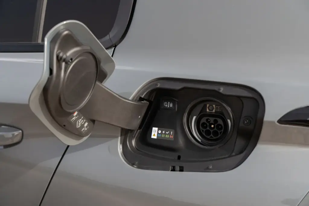 Prueba del Peugeot 308 GT Exclusive Plug-in Hybrid e-DCT7 195 CV 2 Motor16 Peugeot 308 Plug in PHEV 195 cv 29 Motor16