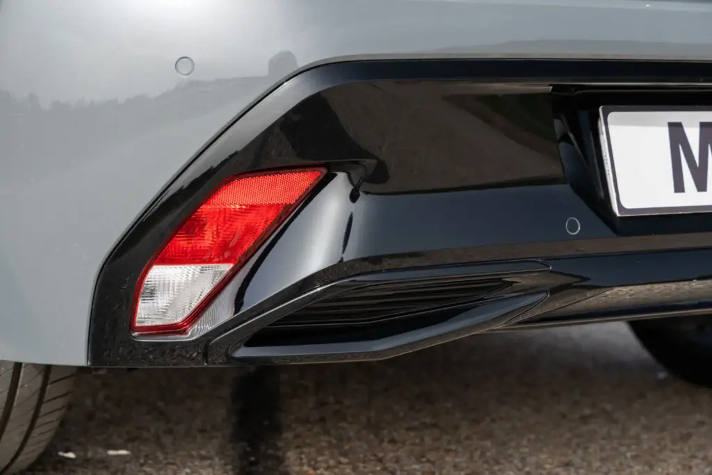 Prueba del Peugeot 308 GT Exclusive Plug-in Hybrid e-DCT7 195 CV 13 Motor16 Peugeot 308 Plug in PHEV 195 cv 8 Motor16