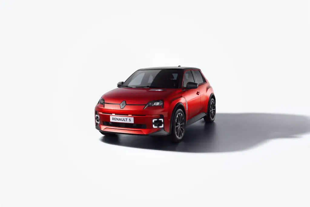 El Renault 5 E-Tech, a la venta con más autonomía, nuevos colores y tecnologías 9 Motor16 RENAULT 5 E TECH 6 Motor16