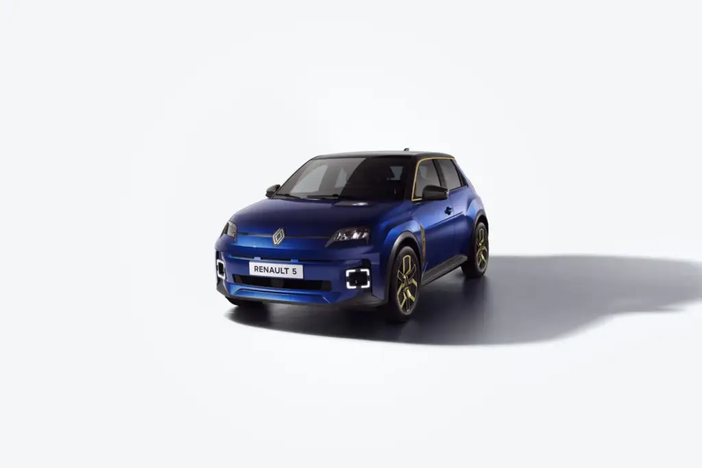 El Renault 5 E-Tech, a la venta con más autonomía, nuevos colores y tecnologías 10 Motor16 RENAULT 5 E TECH 7 Motor16