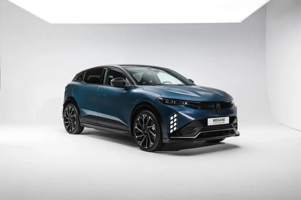 Renault empieza a vender el nuevo Megane E-Tech eléctrico: nueva batería de 67 kWh y precio desde 28.670 euros 15 Motor16 RENAULT MEGANE ETECH 2026 11 Motor16