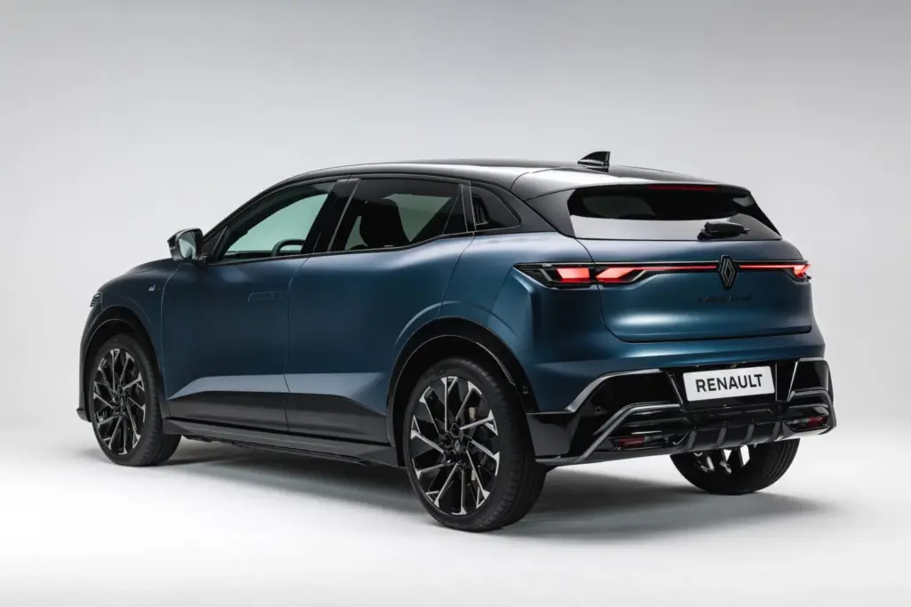 Renault empieza a vender el nuevo Megane E-Tech eléctrico: nueva batería de 67 kWh y precio desde 28.670 euros 17 Motor16 RENAULT MEGANE ETECH 2026 13 Motor16