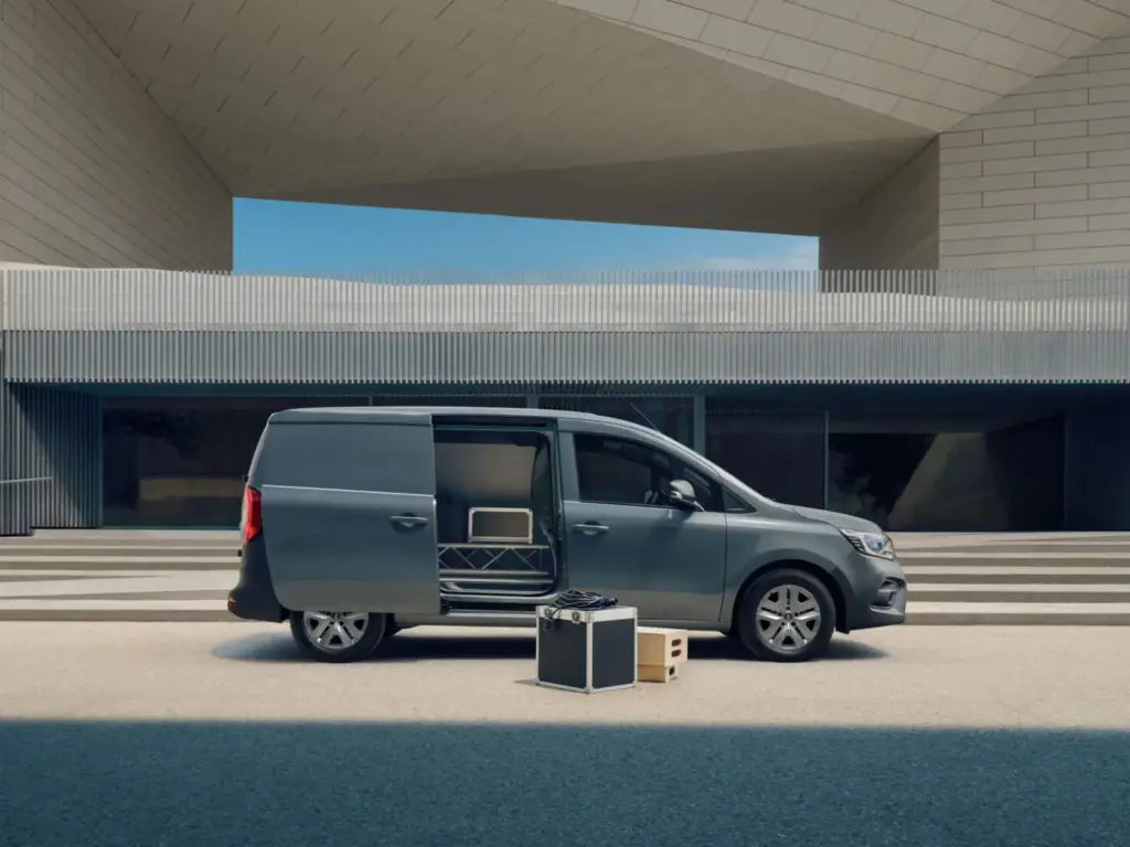 Renault Kangoo E-Tech eléctrico: más autonomía, potencia y conectividad para el día a día 5 Motor16 Renault Kangoo 2027 1 Motor16