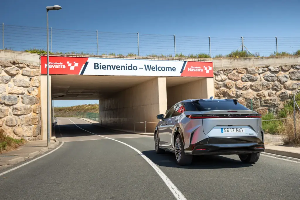 Ruta Pamplona Lexus Rz. Circuito Los Arcos 1 Motor16