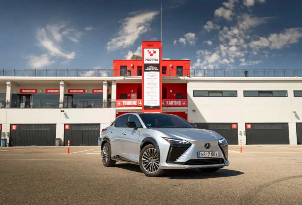 Ruta Pamplona Lexus Rz. Circuito Los Arcos 2 Motor16