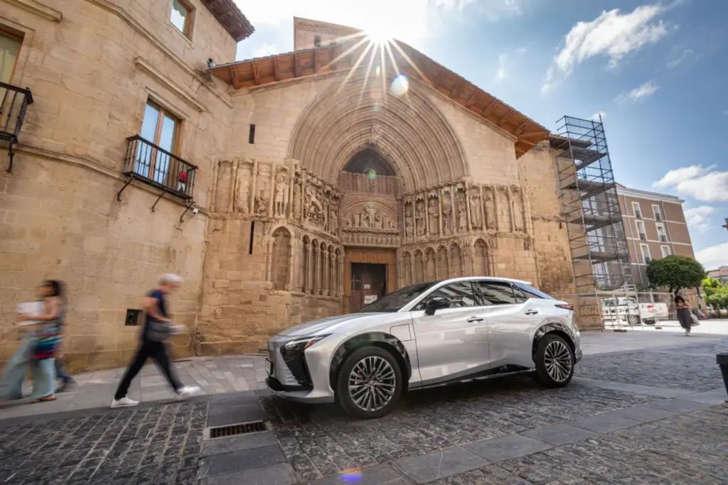 Ruta Pamplona Lexus Rz. Logrono 2 Motor16