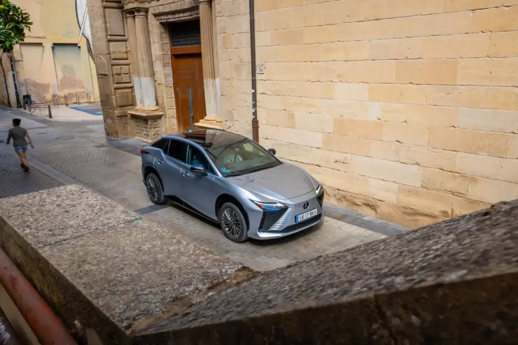 Ruta Pamplona Lexus Rz. Logrono 3 Motor16