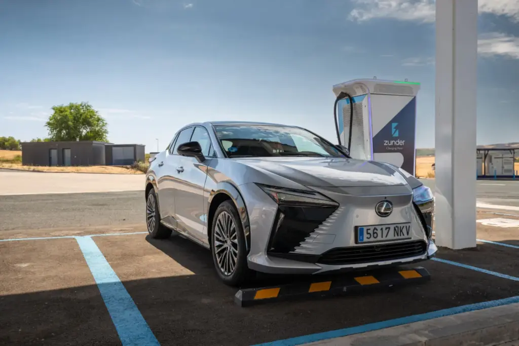 Ruta Pamplona Lexus Rz. Recarga Los Arcos 2 Motor16
