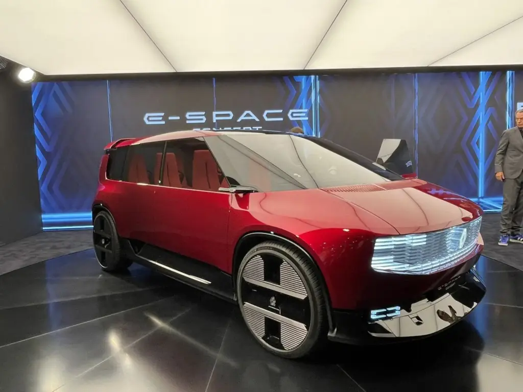 SALON DE PARIS RENAULT E ESPACE Motor16