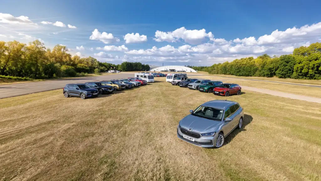 El Škoda Superb Combi se corona como el mejor coche para viajar con caravana en 2027 2 Motor16 Superb Superb Towcar of the year 2027_3