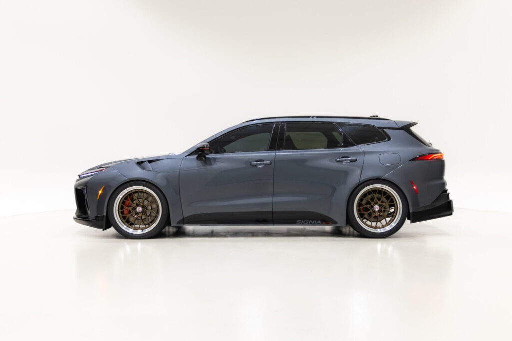 TOYOTA Crown Signia GTS 2026 SEMAjpg 25 Motor16