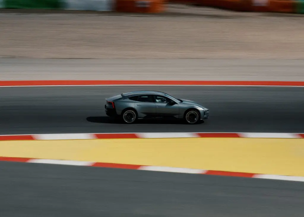 Qué se siente al volante de un Polestar 4: Oxford mide por primera vez la emoción al conducir un coche de 544 CV 19 Motor16 The anatomy of performance polestar12 Motor16