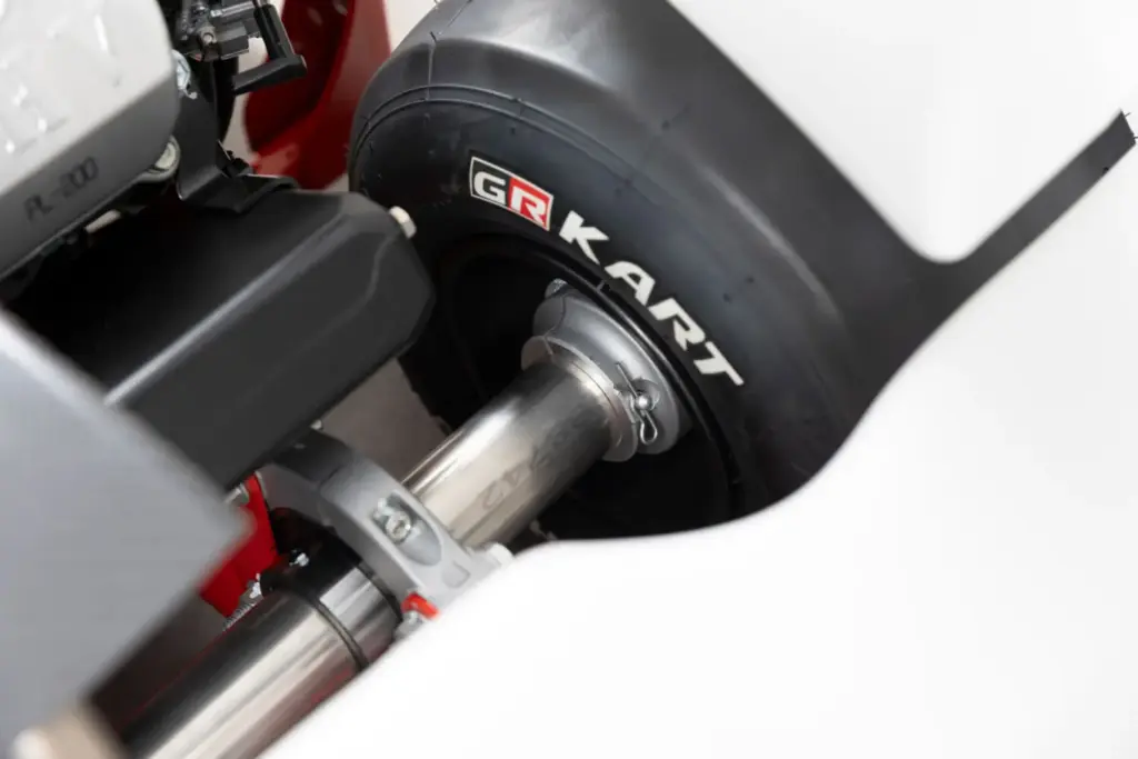 Toyota GR KART: un kart de competición para acercar el automovilismo a niños y adultos 19 Motor16 Toyota GR Kart 15 Motor16