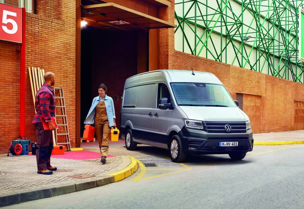 Volkswagen Vehículos Comerciales. Trabajar, transportar… y disfrutar 4 Motor16 VW CRAFTER Motor16