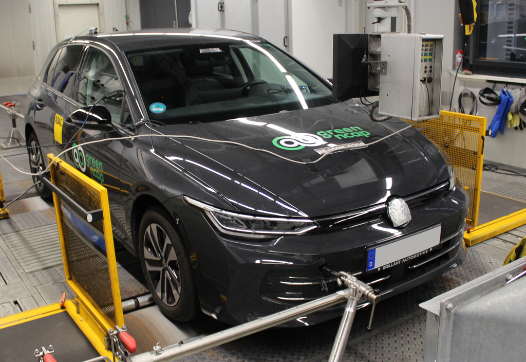 Volkswagen Golf Green NCAP