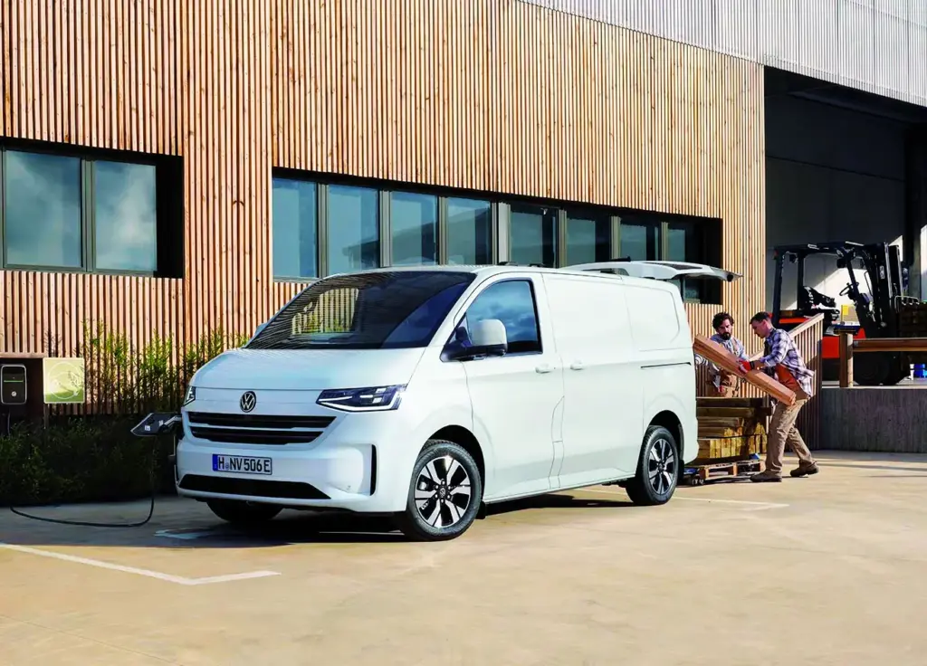 Volkswagen Vehículos Comerciales. Trabajar, transportar… y disfrutar 2 Motor16 VW TRANSPORTER Motor16