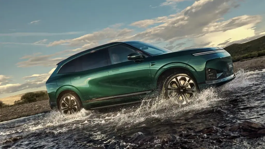 XPENG G9L: un SUV eléctrico de lujo con siete plazas y 591 kilómetros de autonomía 10 Motor16 XPeng G9L 5 Motor16