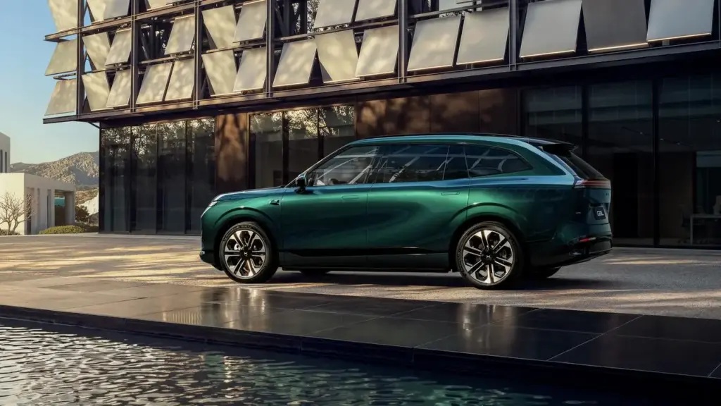 XPENG G9L: un SUV eléctrico de lujo con siete plazas y 591 kilómetros de autonomía 4 Motor16 XPeng G9L 6 Motor16