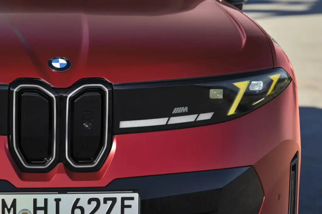 El BMW iX4 llega en marzo de 2027 con hasta 612 CV y 828 km de autonomía 25 Motor16 bmw ix4 2027 motor 16 35 Motor16
